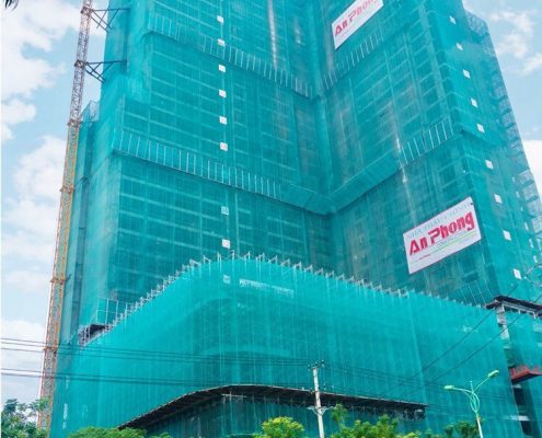 Đang xây dựng đến tầng 33 của dự án Vinpearl Condotel Trần Phú