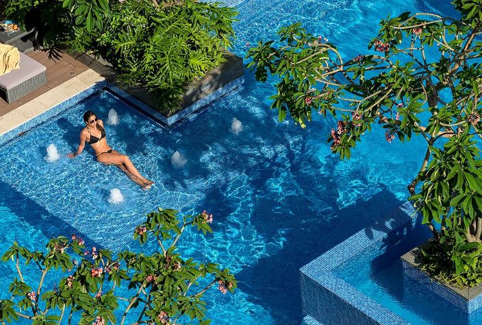 Tiện ích bể bơi Costa Nha Trang